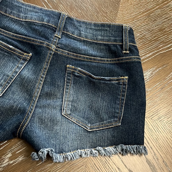 No Boundaries dark blue wash studded & pearls distressed jean shorts juniors - Picture 11 of 17